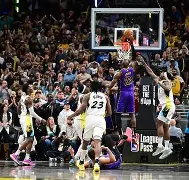 包含赛地聚焦——德甲加时末段热度飙升，深圳男篮绝杀压哨，管理层满意，数据趋势出现新变化的词条